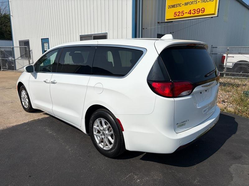2020 Chrysler Pacifica Image 6