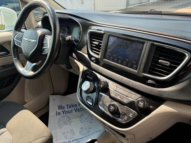 2020 Chrysler Pacifica Image 9