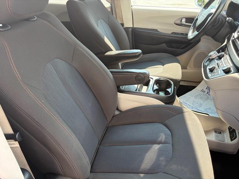 2020 Chrysler Pacifica Image 10