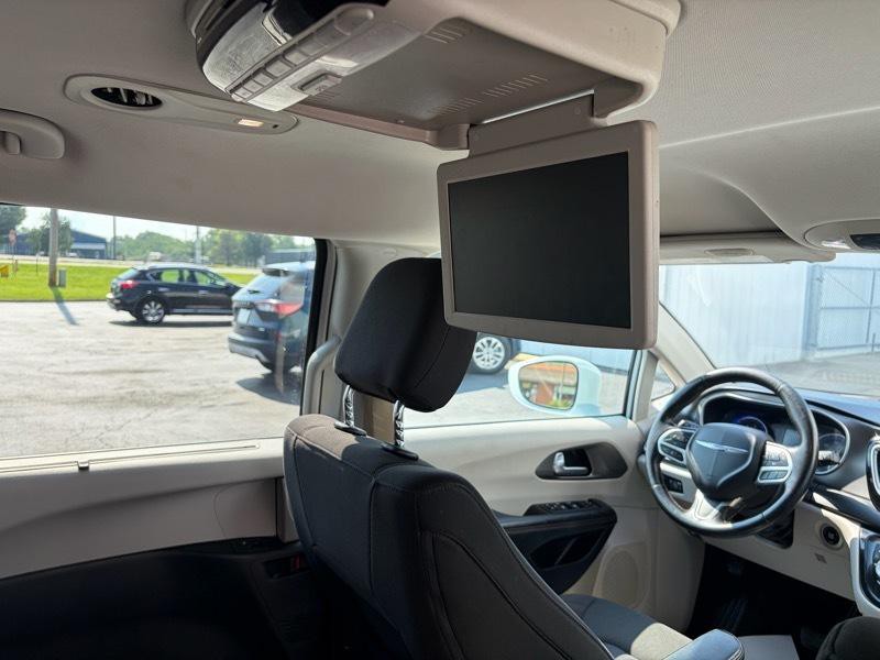 2020 Chrysler Pacifica Image 13