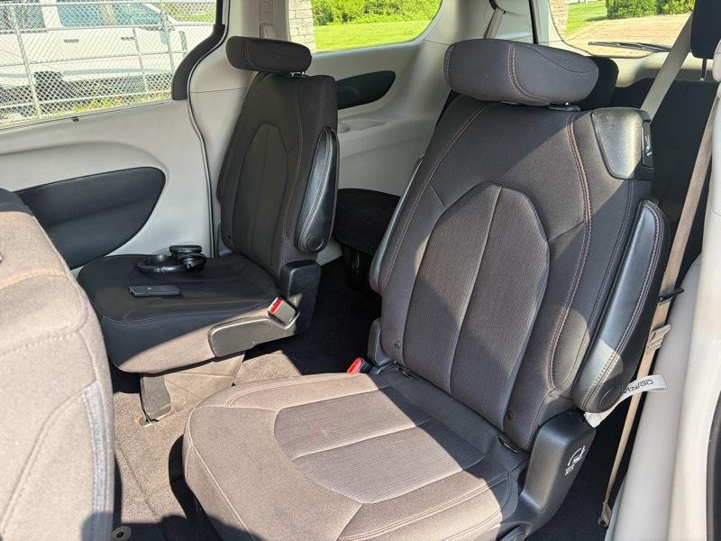 2020 Chrysler Pacifica Image 15