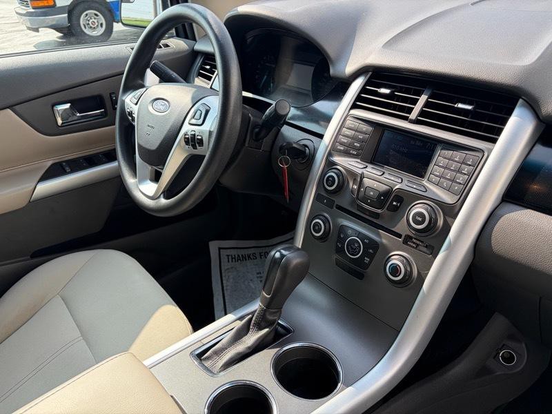 2013 Ford Edge Image 9