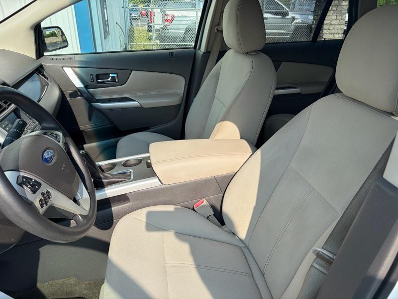 2013 Ford Edge Image 13