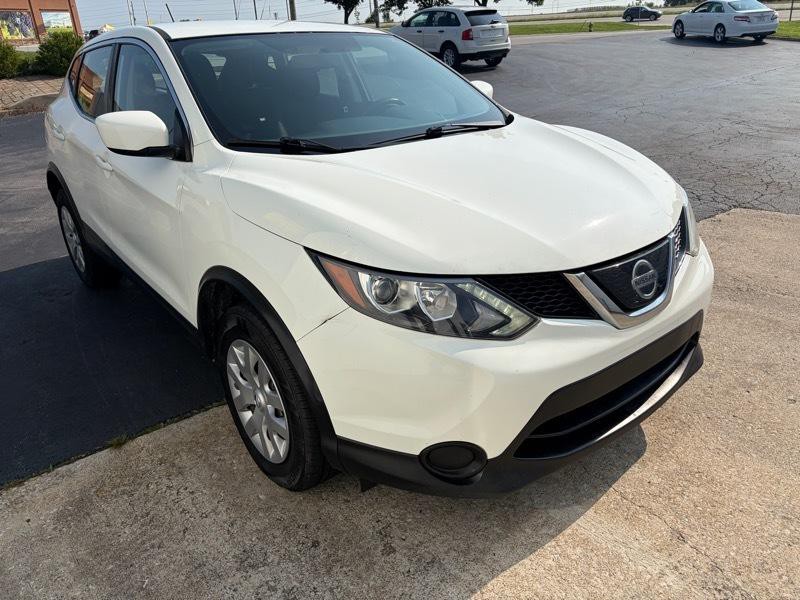 2019 Nissan Rogue Image 4