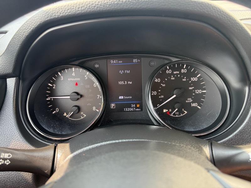 2019 Nissan Rogue Image 17
