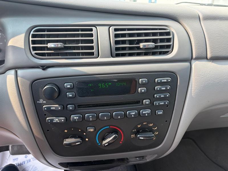 2003 Ford Taurus Image 15