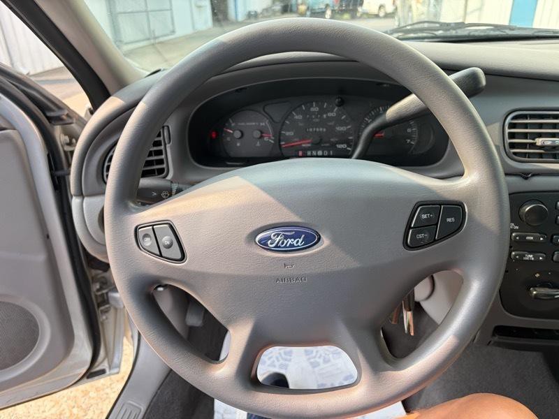 2003 Ford Taurus Image 17
