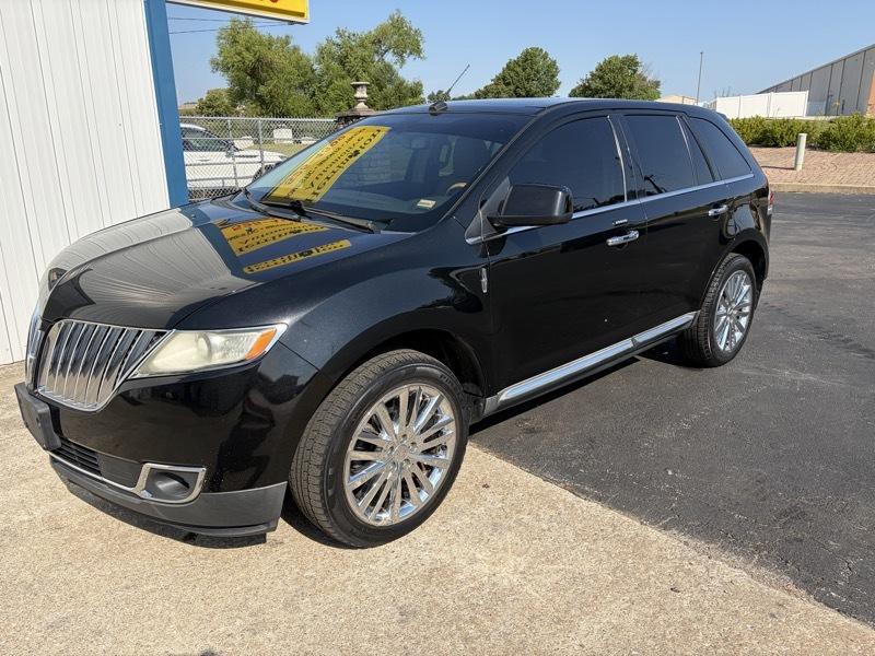 2011 Lincoln MKX Image 2
