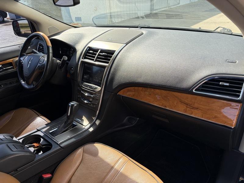 2011 Lincoln MKX Image 11