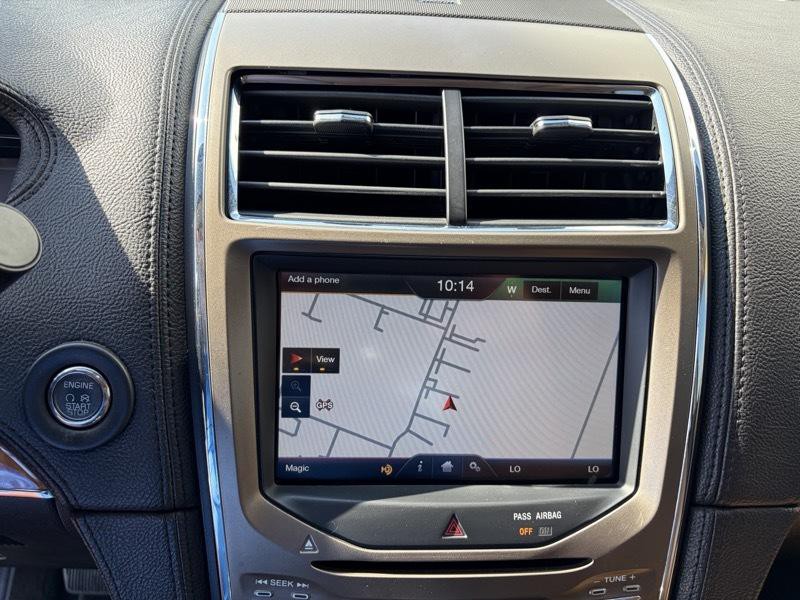 2011 Lincoln MKX Image 16