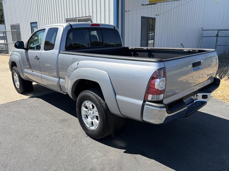 2014 Toyota Tacoma Image 9