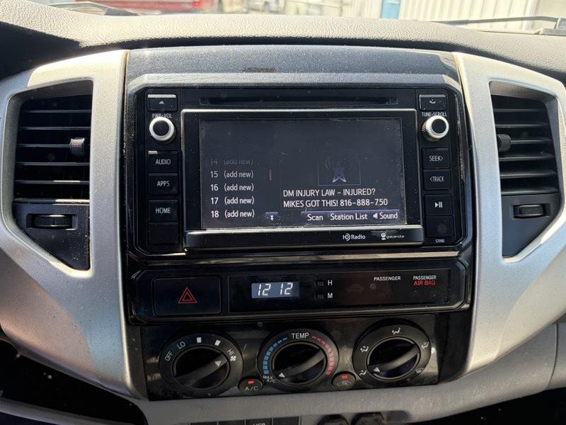 2014 Toyota Tacoma Image 14