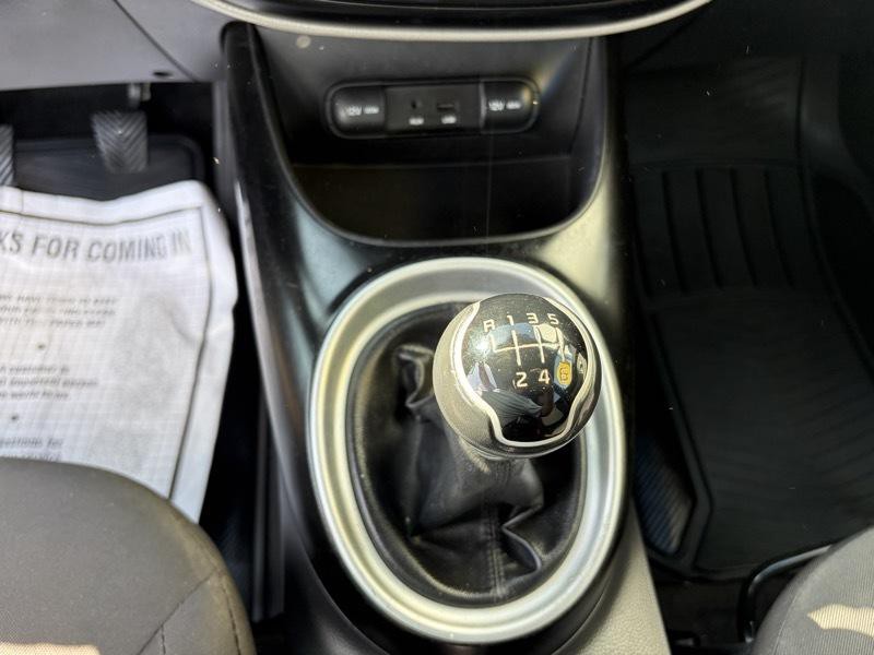 2015 Kia Soul Image 17