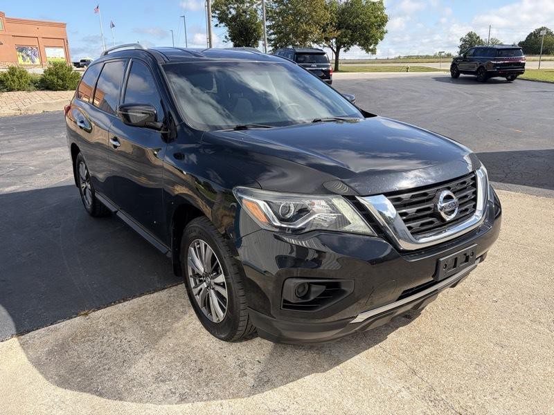 2018 Nissan Pathfinder Image 4