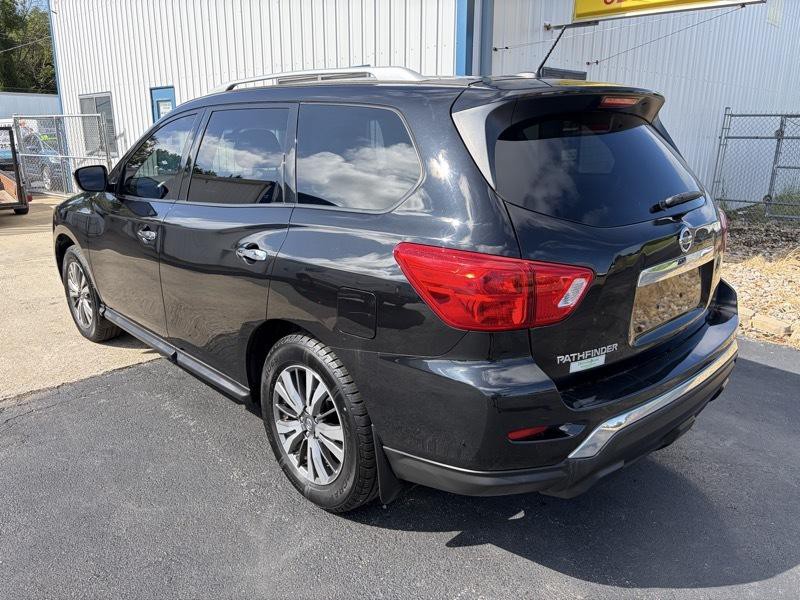 2018 Nissan Pathfinder Image 7