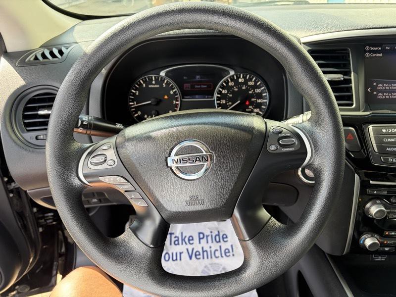 2018 Nissan Pathfinder Image 18