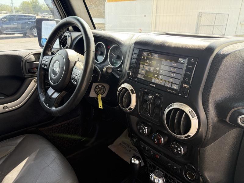 2015 Jeep Wrangler Image 9