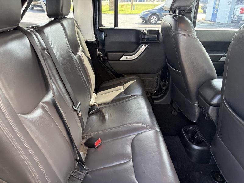 2015 Jeep Wrangler Image 14
