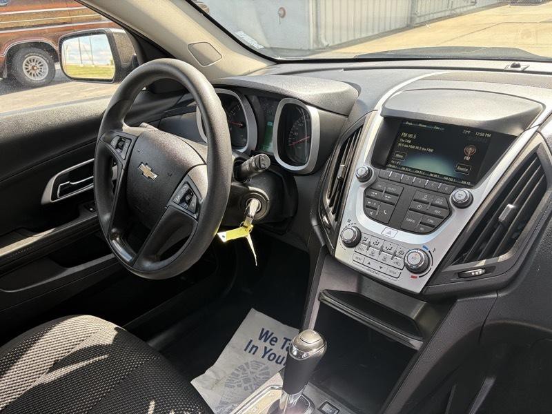 2017 Chevrolet Equinox Image 11