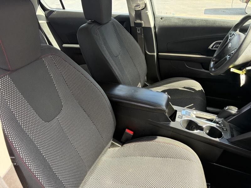 2017 Chevrolet Equinox Image 12