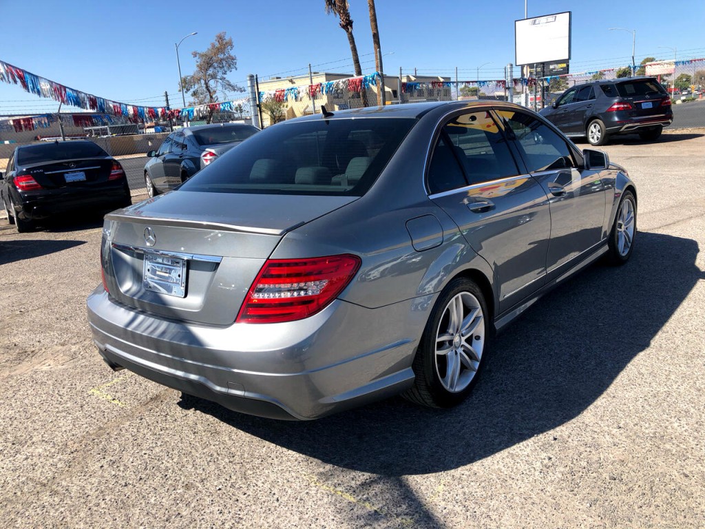 2014 Mercedes-Benz C-Class Image 6