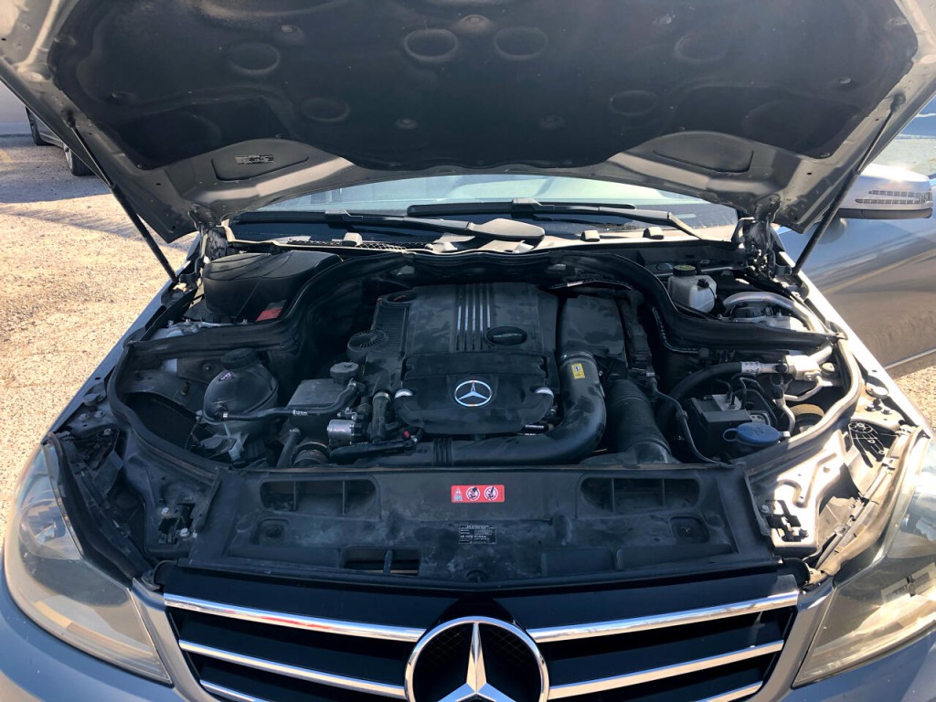 2014 Mercedes-Benz C-Class Image 16