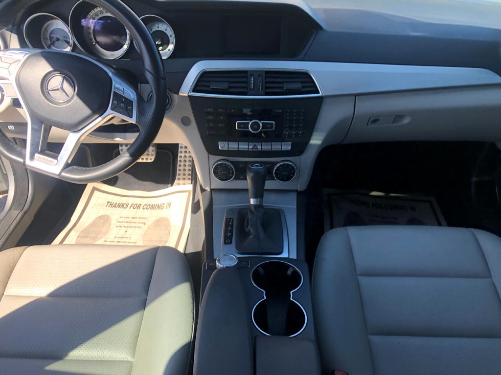 2014 Mercedes-Benz C-Class Image 25