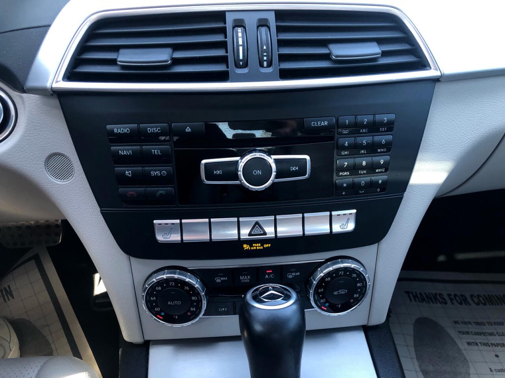 2014 Mercedes-Benz C-Class Image 27