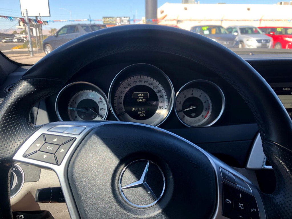 2014 Mercedes-Benz C-Class Image 32