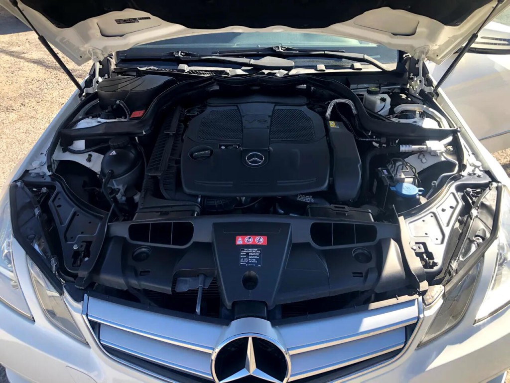2012 Mercedes-Benz E-Class Image 18