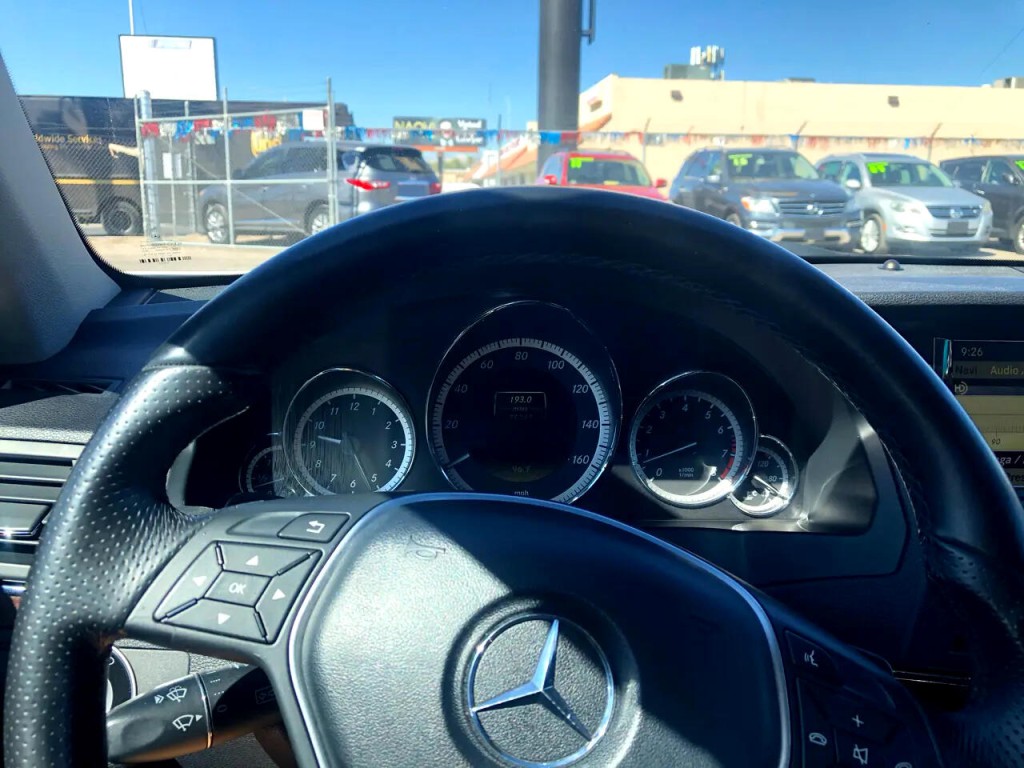 2012 Mercedes-Benz E-Class Image 37