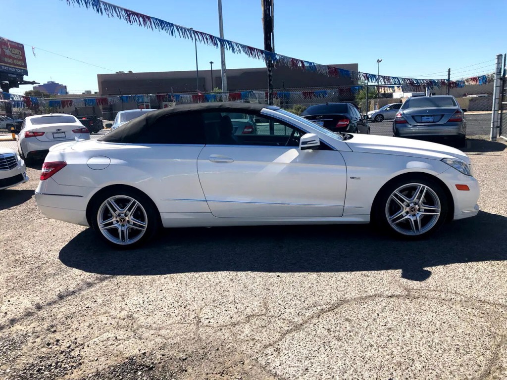 2012 Mercedes-Benz E-Class Image 4
