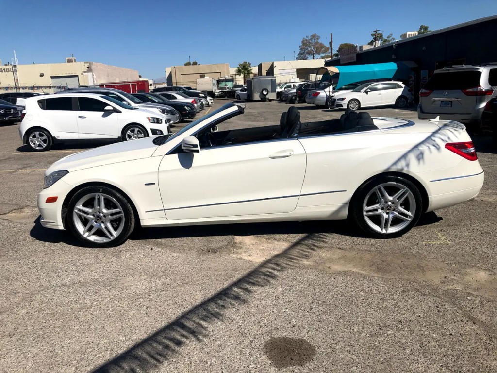 2012 Mercedes-Benz E-Class Image 9