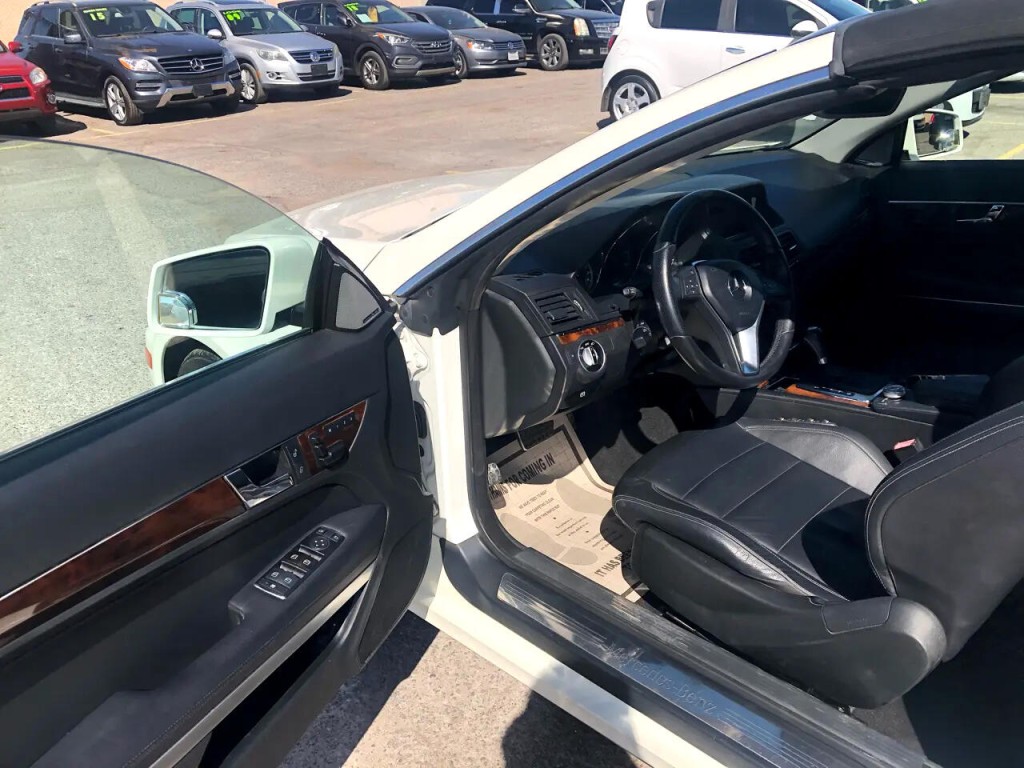 2012 Mercedes-Benz E-Class Image 11