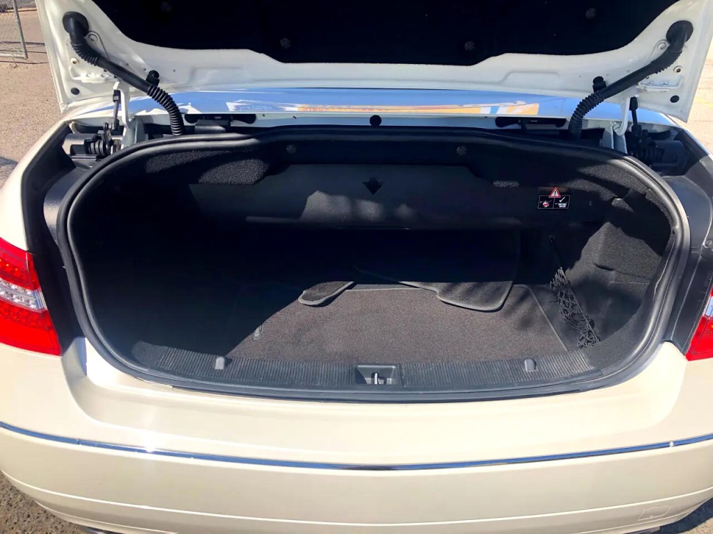 2012 Mercedes-Benz E-Class Image 27