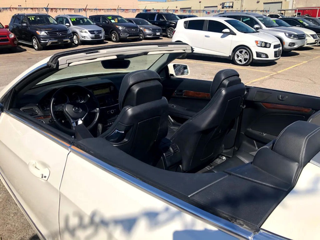 2012 Mercedes-Benz E-Class Image 30