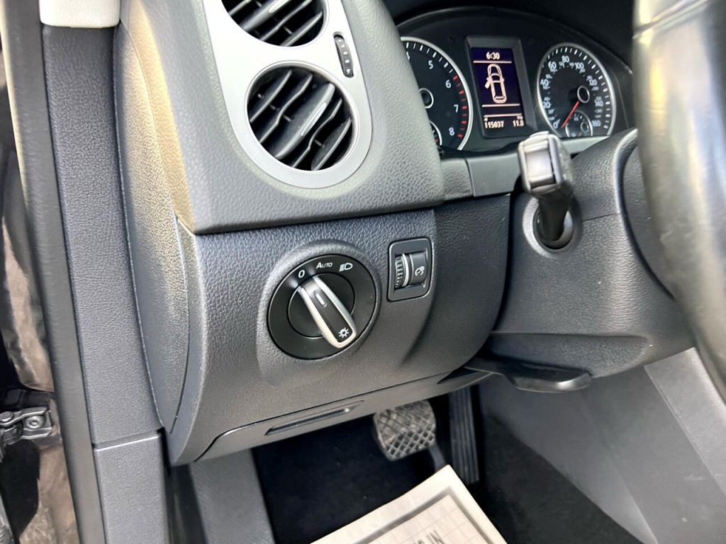 2016 Volkswagen Tiguan Image 25