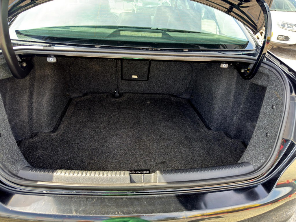 2013 Volkswagen Jetta Image 15