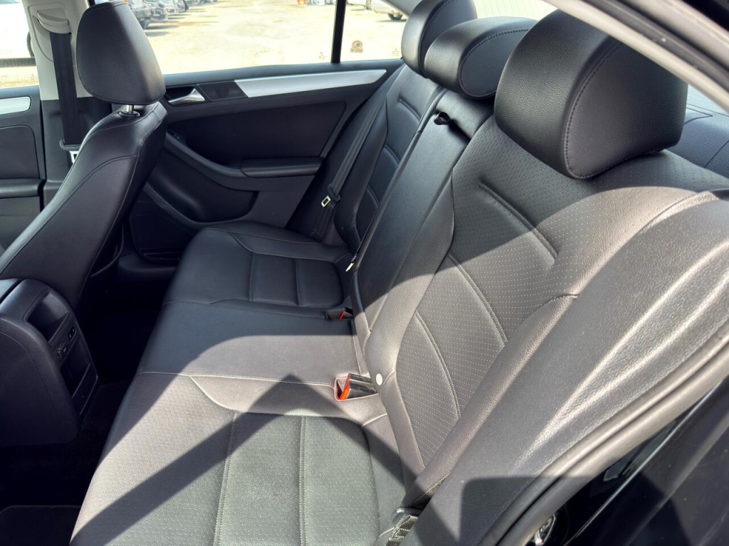 2013 Volkswagen Jetta Image 20