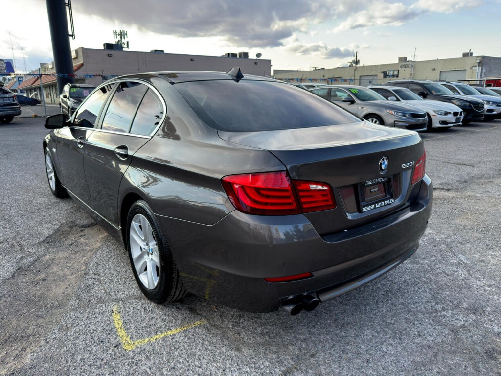 2012 BMW 5 Series Image 8