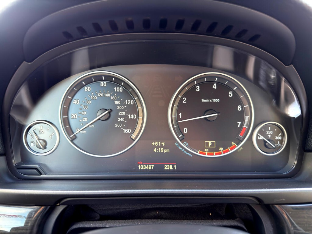 2012 BMW 5 Series Image 38