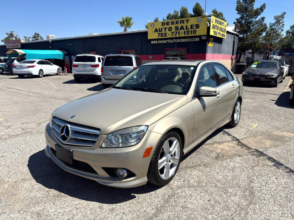 2010 Mercedes-Benz C-Class Image 2