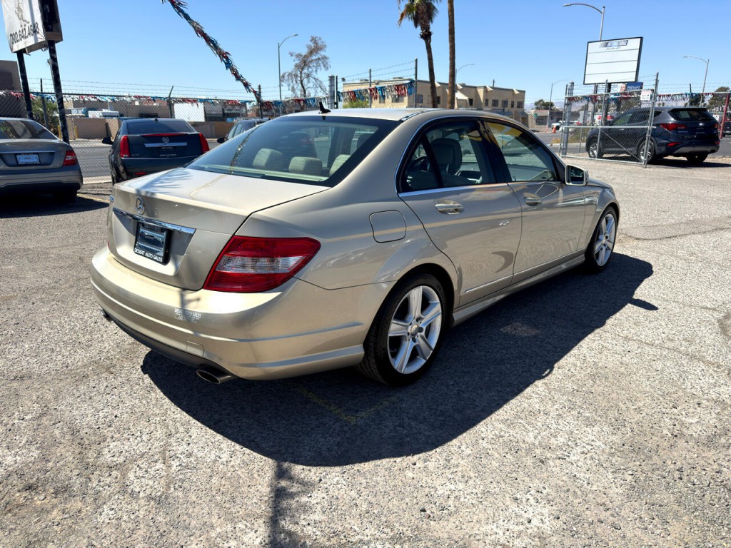 2010 Mercedes-Benz C-Class Image 6