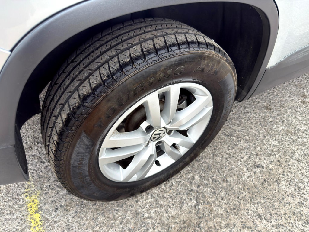 2017 Volkswagen Tiguan Image 13