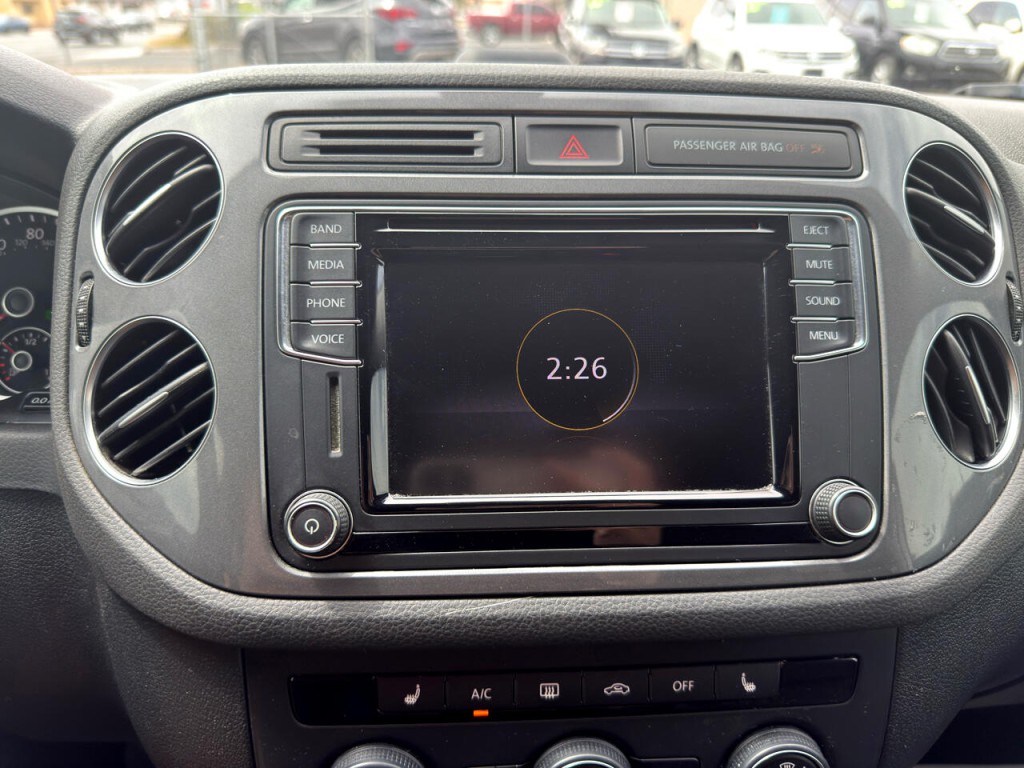 2017 Volkswagen Tiguan Image 31