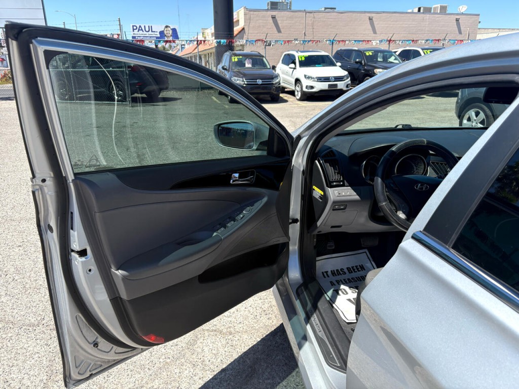 2014 Hyundai Sonata Image 11