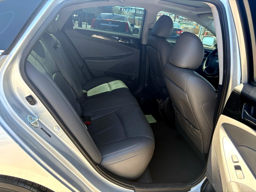 2014 Hyundai Sonata Image 19