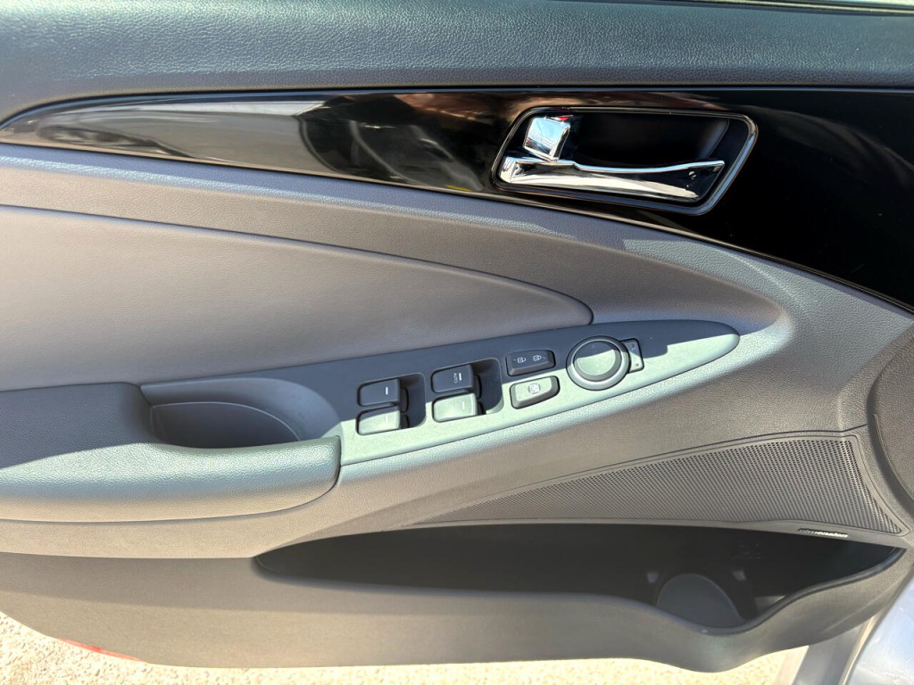 2014 Hyundai Sonata Image 22