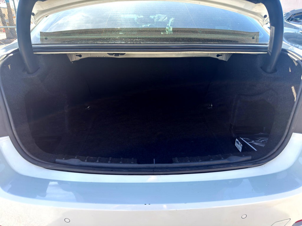 2015 BMW 3 Series Image 10