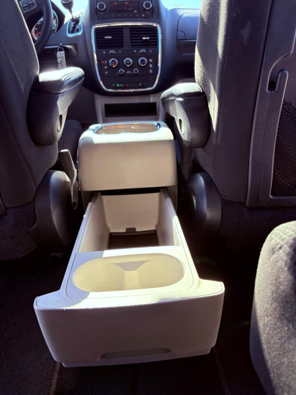 2016 Dodge Grand Caravan Image 24